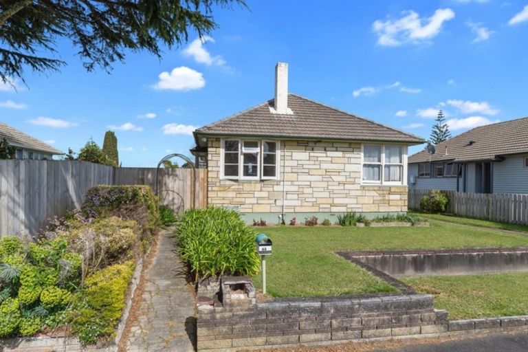 Photo of property in 44 Ross Crescent, Fairfield, Hamilton, 3214