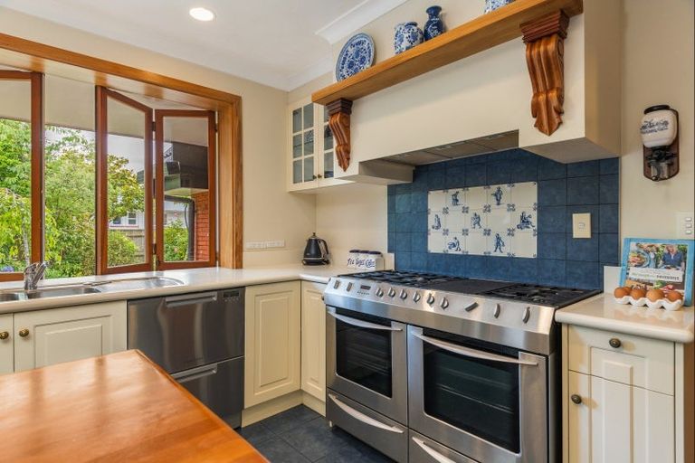 Photo of property in 60 Summerhill Drive, Fitzherbert, Palmerston North, 4410