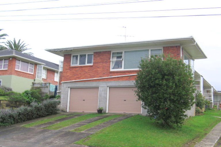 Photo of property in 1/5 Hastings Road, Mairangi Bay, Auckland, 0630