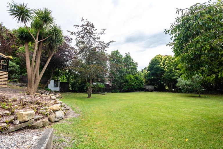 Photo of property in 77 Endcliffe Road, Kaiti, Gisborne, 4010