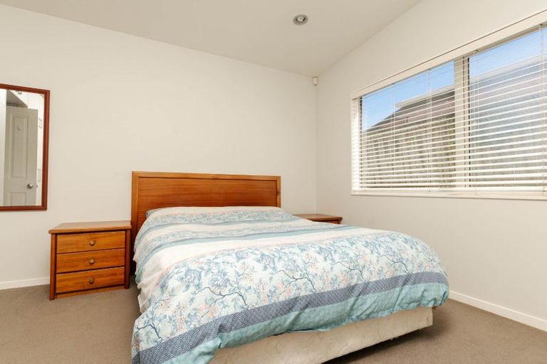 Photo of property in 72 Waitangi Road, Onehunga, Auckland, 1061