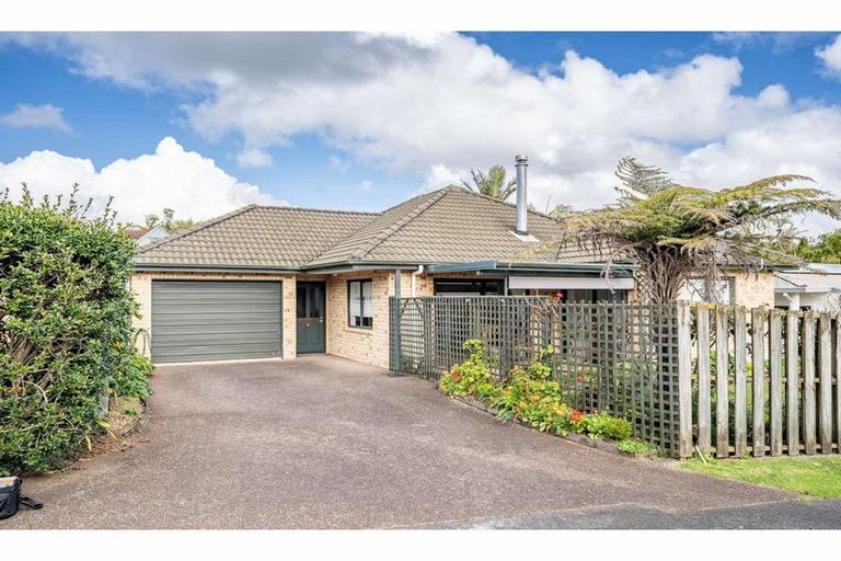 Photo of property in 23a Fairway Drive, Kerikeri, 0230