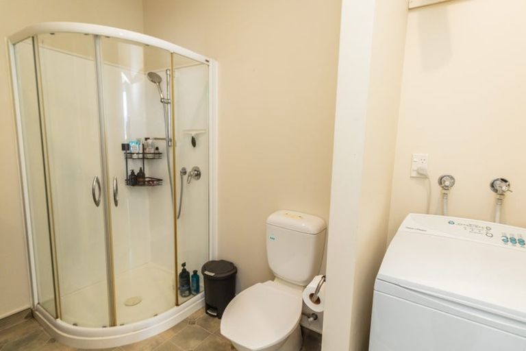 Photo of property in Stadium Garden Flats, 211/107 Thorndon Quay, Pipitea, Wellington, 6011