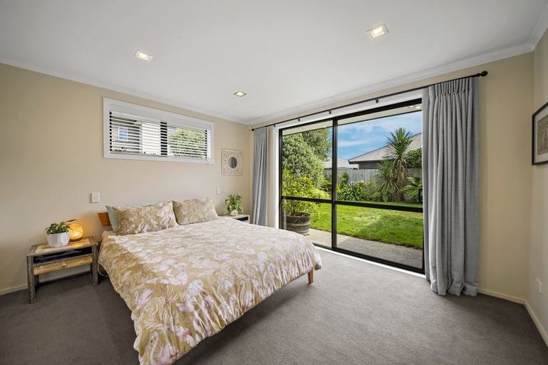 Photo of property in 28 Merrilees Place, Linwood, Christchurch, 8062