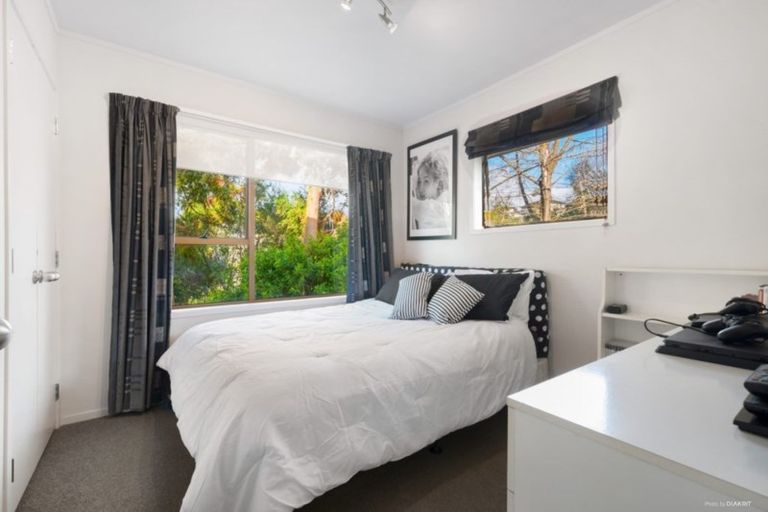 Photo of property in 2/56 Glenvar Road, Torbay, Auckland, 0630