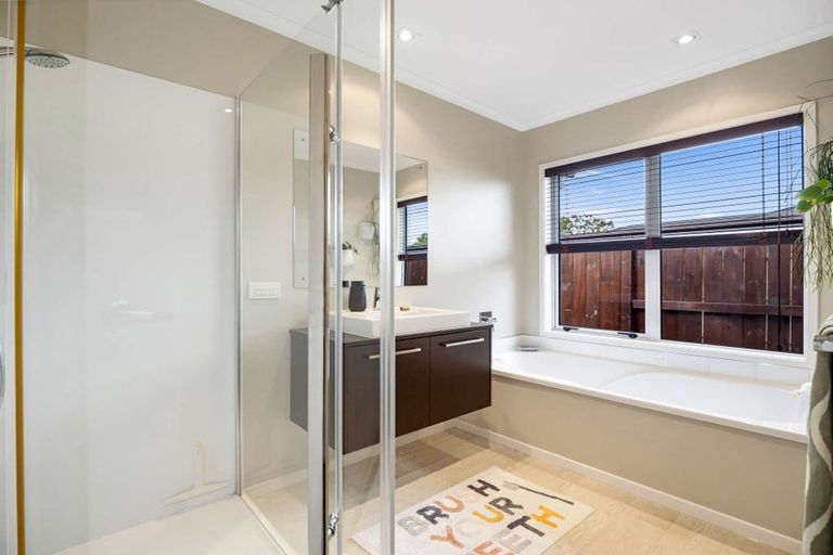 Photo of property in 50 Benner Drive, Ngatea, 3503