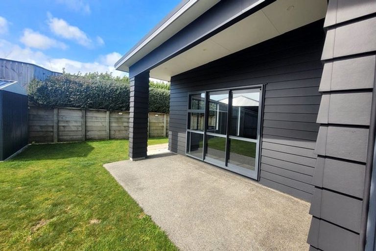 Photo of property in 12 Mo Street, Camborne, Porirua, 5026