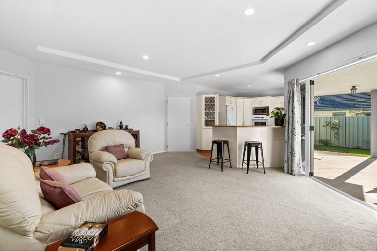 Photo of property in 3 Dules Walk, Taradale, Napier, 4112