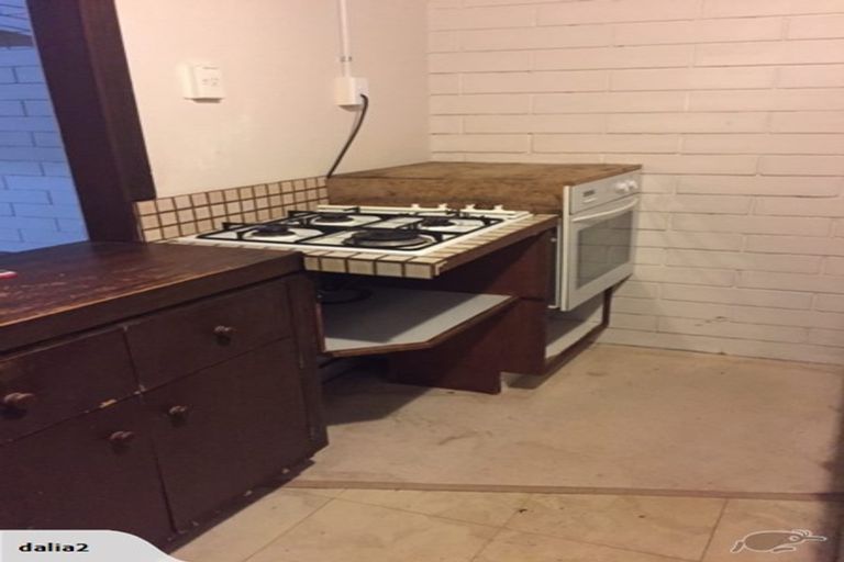 Photo of property in 6a Browns Bay Road, Rothesay Bay, Auckland, 0630