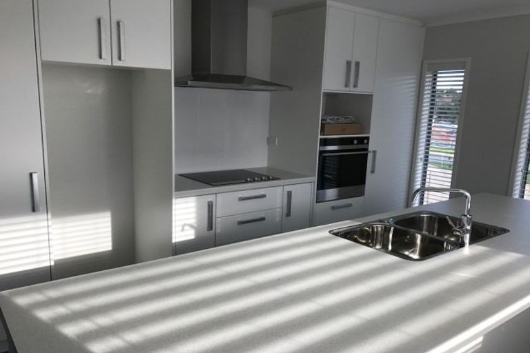 Photo of property in 17 Materawaho Way, Pyes Pa, Tauranga, 3112