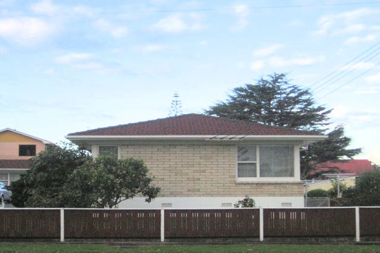 Photo of property in 4/52 Wallace Road, Papatoetoe, Auckland, 2025