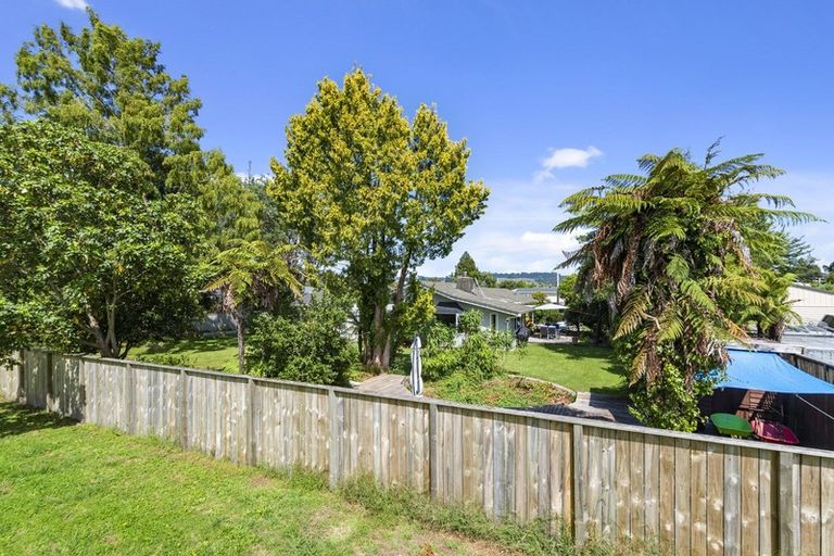 Photo of property in 38 Corlett Street, Utuhina, Rotorua, 3015