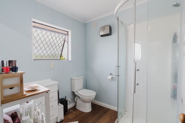 Photo of property in 5 Church Road, Pukete, Hamilton, 3200