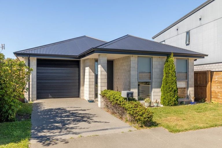 Photo of property in 27 George West Square West, Wigram, Christchurch, 8025