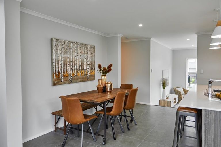 Photo of property in 46 Karepiro Drive, Stanmore Bay, Whangaparaoa, 0932