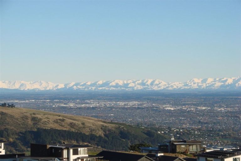 Photo of property in 4 Clearview Lane, Mount Pleasant, Christchurch, 8081