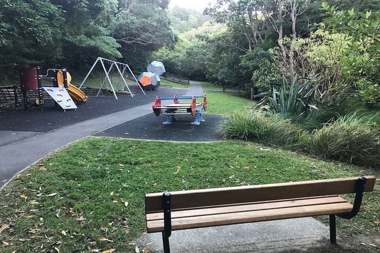 Photo of property in 39 Delhi Crescent, Khandallah, Wellington, 6035