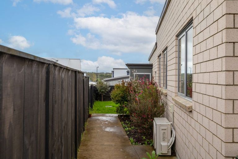 Photo of property in 15 Heri Lane, Westgate, Auckland, 0814