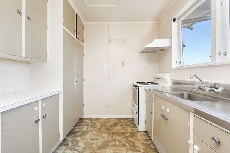 Photo of property in 10 Memorial Drive, Parahaki, Whangarei, 0112