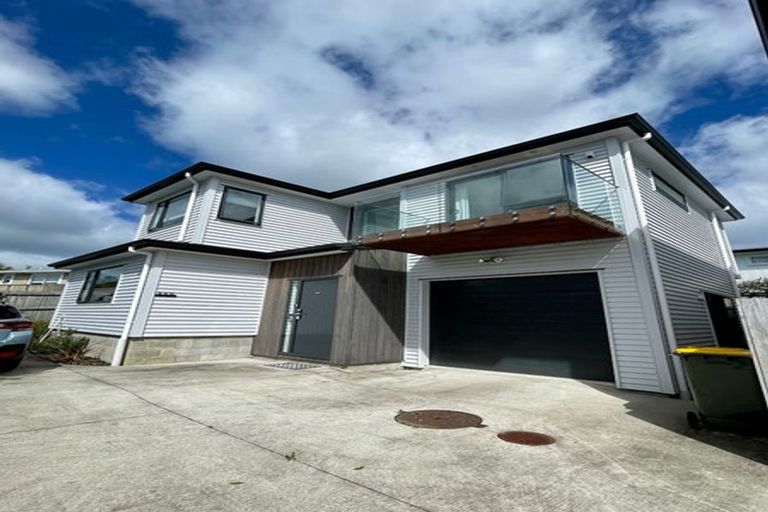 Photo of property in 60d Bay Street, Red Beach, 0932