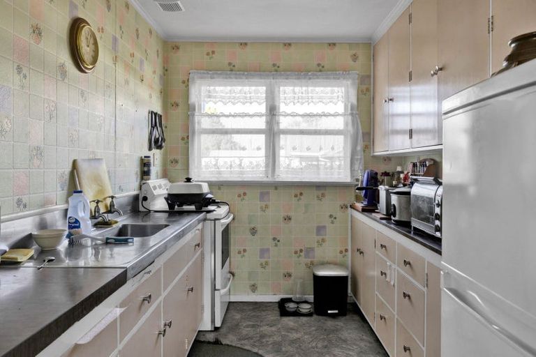 Photo of property in 49 Broadway, Stratford, 4332