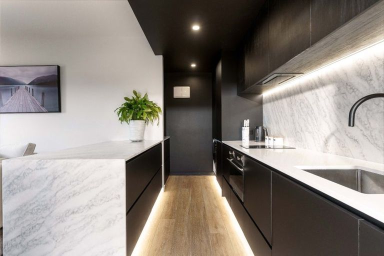 Photo of property in 431a Barbadoes Street, Edgeware, Christchurch, 8013