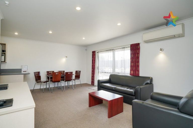 Photo of property in 8a-d Camden Street, Turnbull Thomson Park, Invercargill, 9810