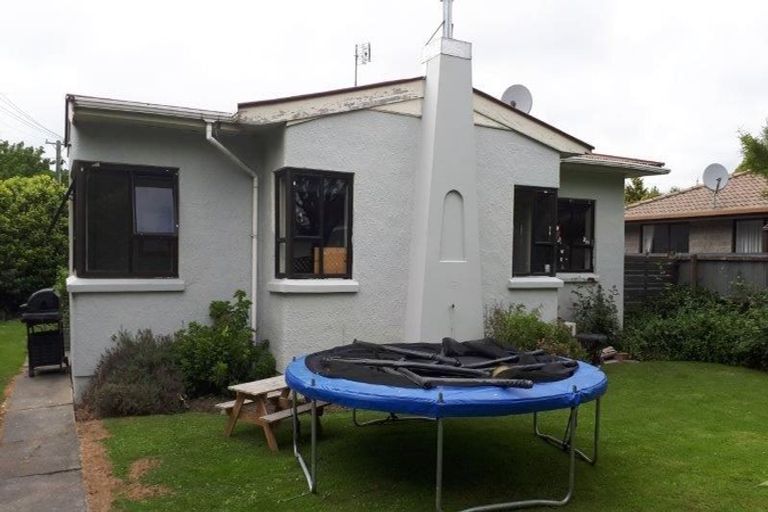 Photo of property in 124 Tilford Street, Woolston, Christchurch, 8062