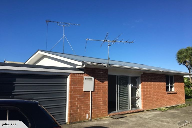 Photo of property in 1/69 Florence Avenue, Orewa, 0931