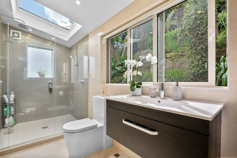 Photo of property in 59 Pohutukawa Avenue, Shelly Park, Auckland, 2014