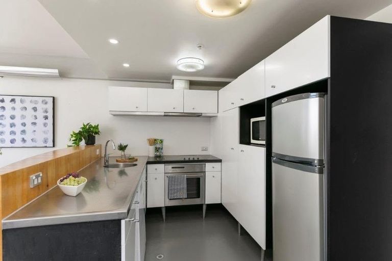 Photo of property in St Pauls Apartments, 100/43 Mulgrave Street, Thorndon, Wellington, 6011