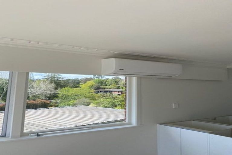 Photo of property in 1/15 Kayeleen Place, Cockle Bay, Auckland, 2014