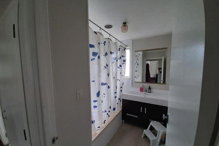 Photo of property in 1/34 Park Estate Road, Rosehill, Papakura, 2113