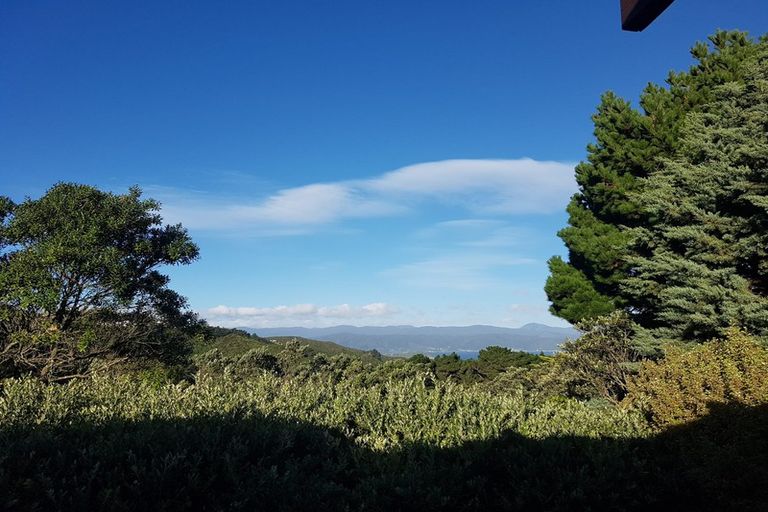 Photo of property in 3 Rajkot Terrace, Broadmeadows, Wellington, 6035