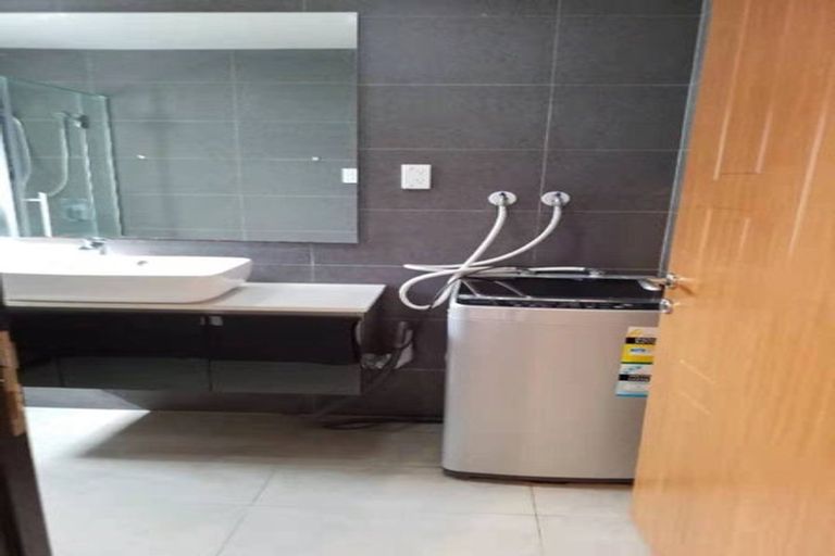 Photo of property in 208 Don Buck Road, Massey, Auckland, 0614