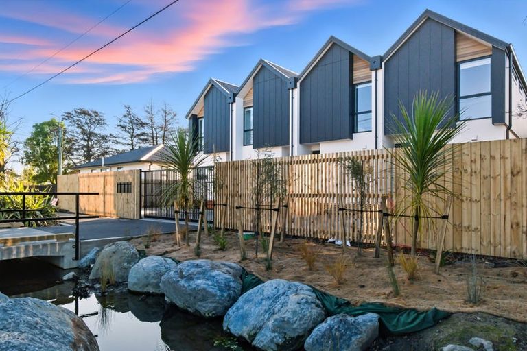 Photo of property in 3/51 Edward Avenue, Edgeware, Christchurch, 8013