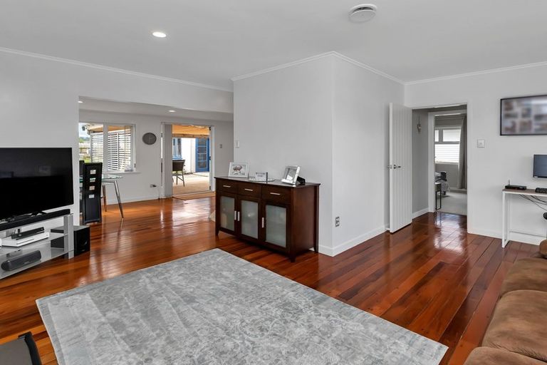 Photo of property in 97 Onerahi Road, Onerahi, Whangarei, 0110