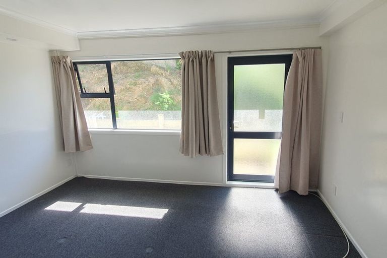 Photo of property in 4 London Road, Korokoro, Lower Hutt, 5012