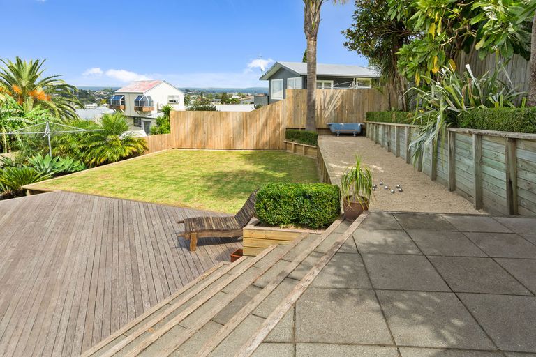 Photo of property in 186 Otumoetai Road, Brookfield, Tauranga, 3110