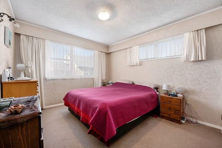 Photo of property in 2/166 Waterloo Road, Hutt Central, Lower Hutt, 5010