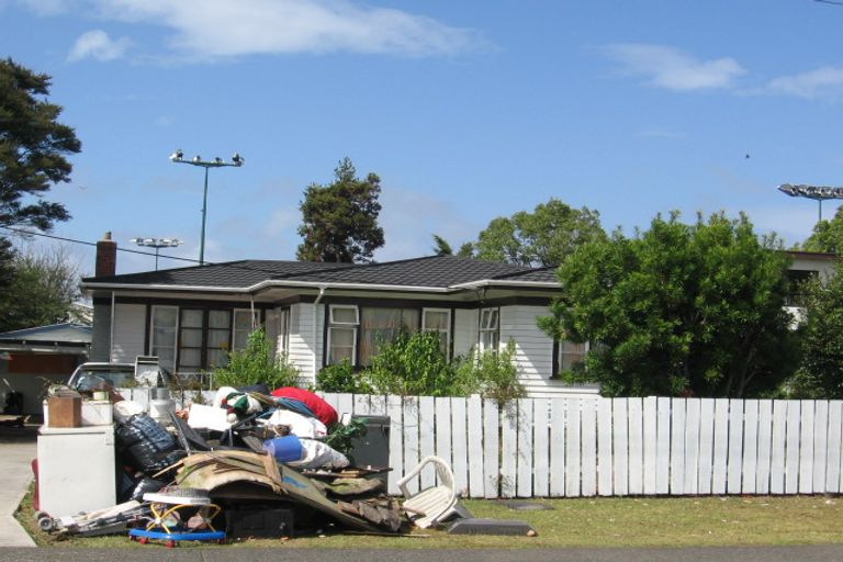 Photo of property in 5 Vanguard Road, Kelston, Auckland, 0602