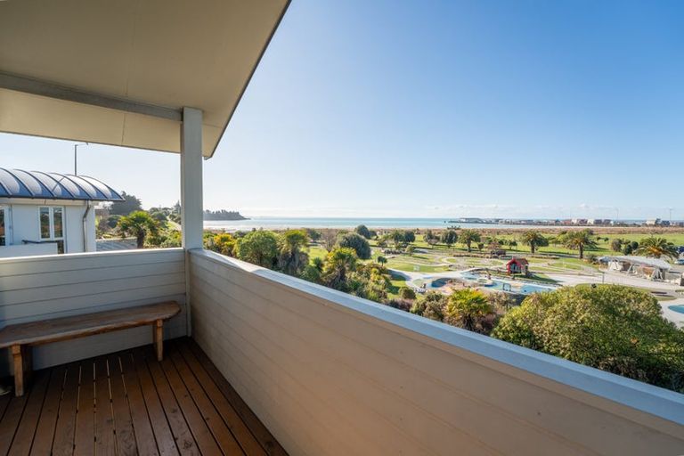 Photo of property in 1 Evans Street, Maori Hill, Timaru, 7910