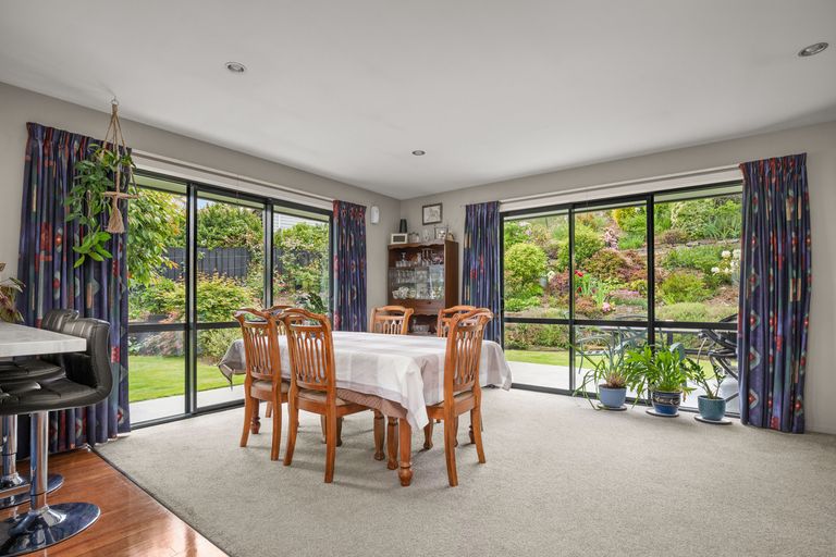 Photo of property in 5 Attfield Close, Clyde, 9330