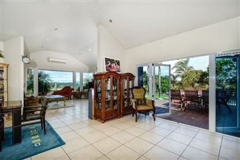 Photo of property in 144 Nixon Road, Taupaki, Henderson, 0782