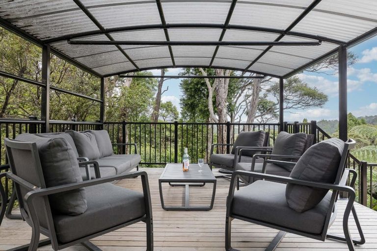 Photo of property in 72 Crows Road, Swanson, Auckland, 0614