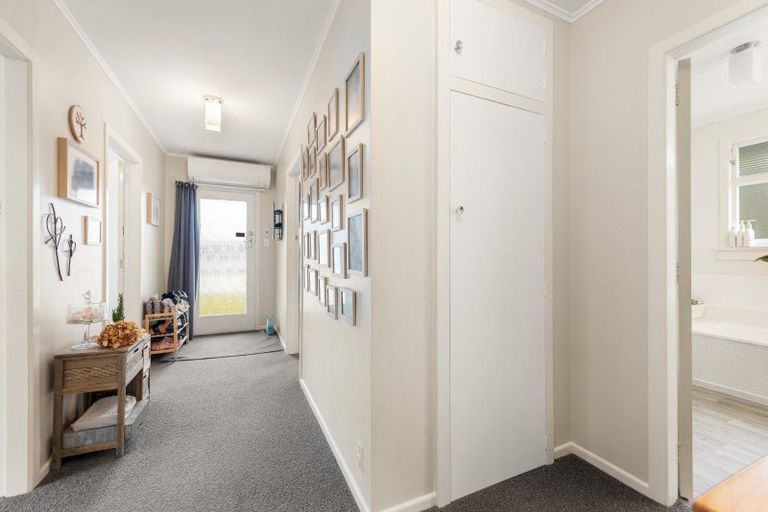 Photo of property in 105 Robertson Street, Gore, 9710