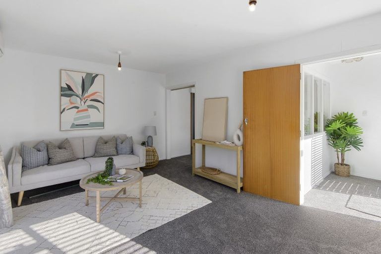 Photo of property in 2/48 Jeffreys Road, Fendalton, Christchurch, 8052