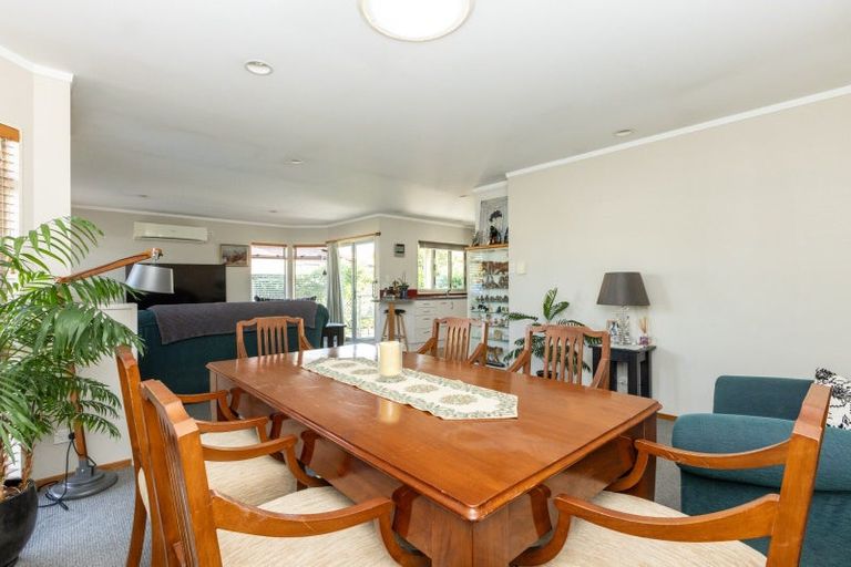 Photo of property in 79 Upham Crescent, Taradale, Napier, 4112