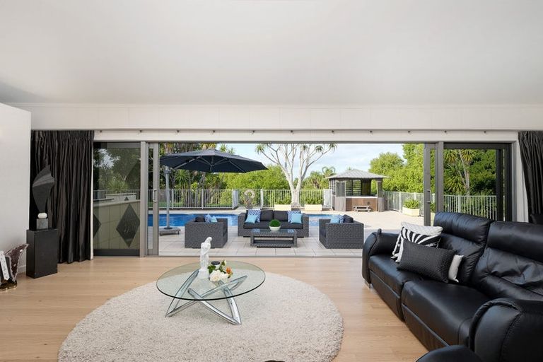 Photo of property in 7 Burgundy Park Avenue, Henderson, Auckland, 0612