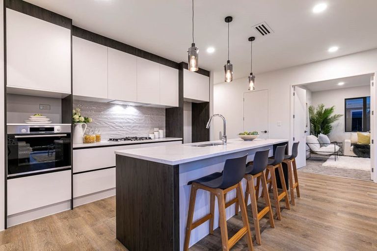 Photo of property in 32 Paparahi Place, Wainui, Silverdale, 0992